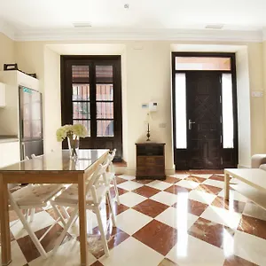https://apartamentos-quevedo.es-andalucia.com